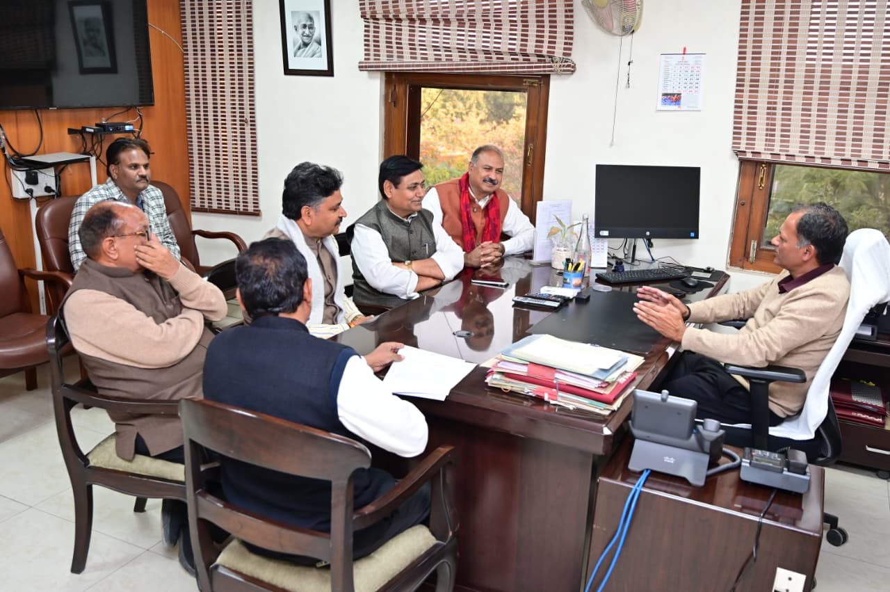 एसआईआर की आड़ में वोटर सूची से नाम काटने का षड्यंत्र : डोटासरा एसआईआर की आड़ में वोटर सूची से नाम काटने का षड्यंत्र : डोटासरा