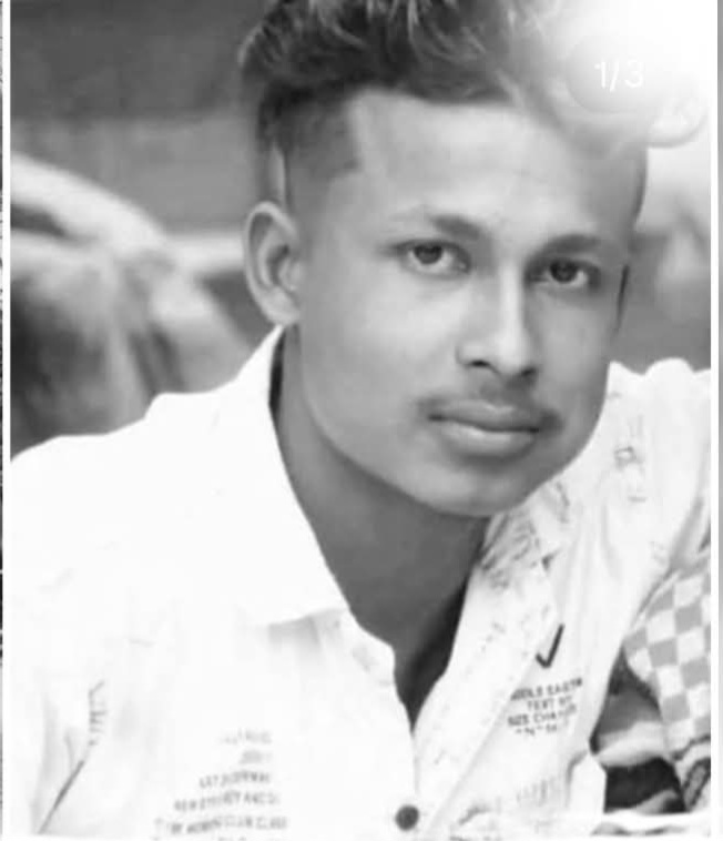 दीवार से टकराई बाइक दो की मौत