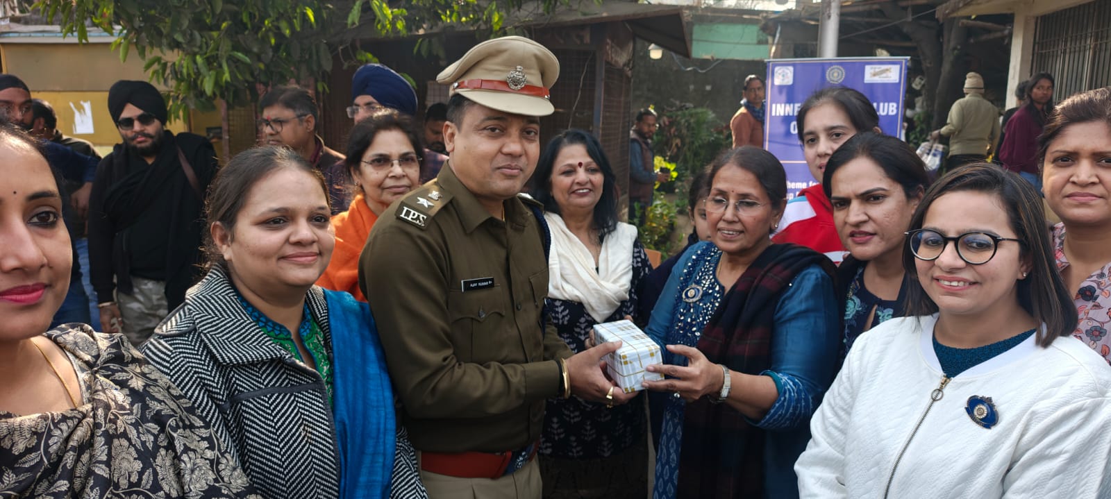 कार्यक्रम में शामिल लोग