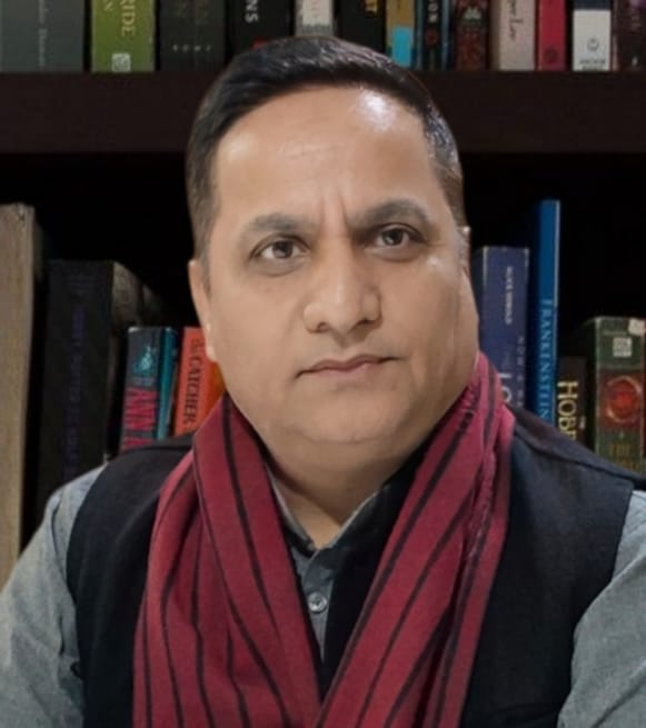 पवन शर्मा ने समर ज़ोन के छात्रों के लिए समान पाठ्यक्रम छूट की मांग की