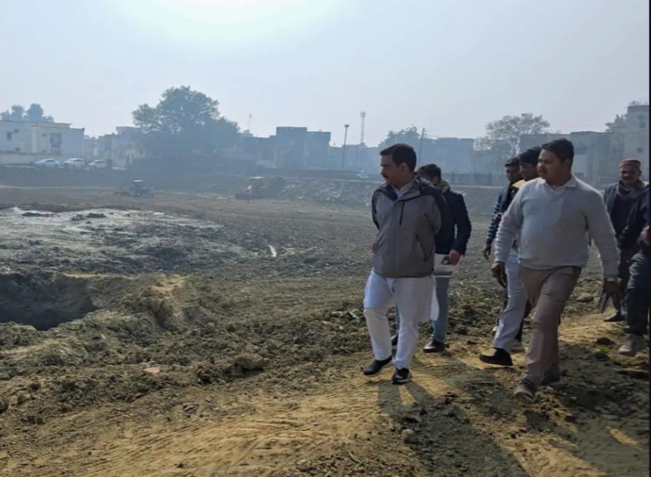 kannauj: shahar ke teen pramukh taalaabon ka jeernoddhaar mantree ne dekha