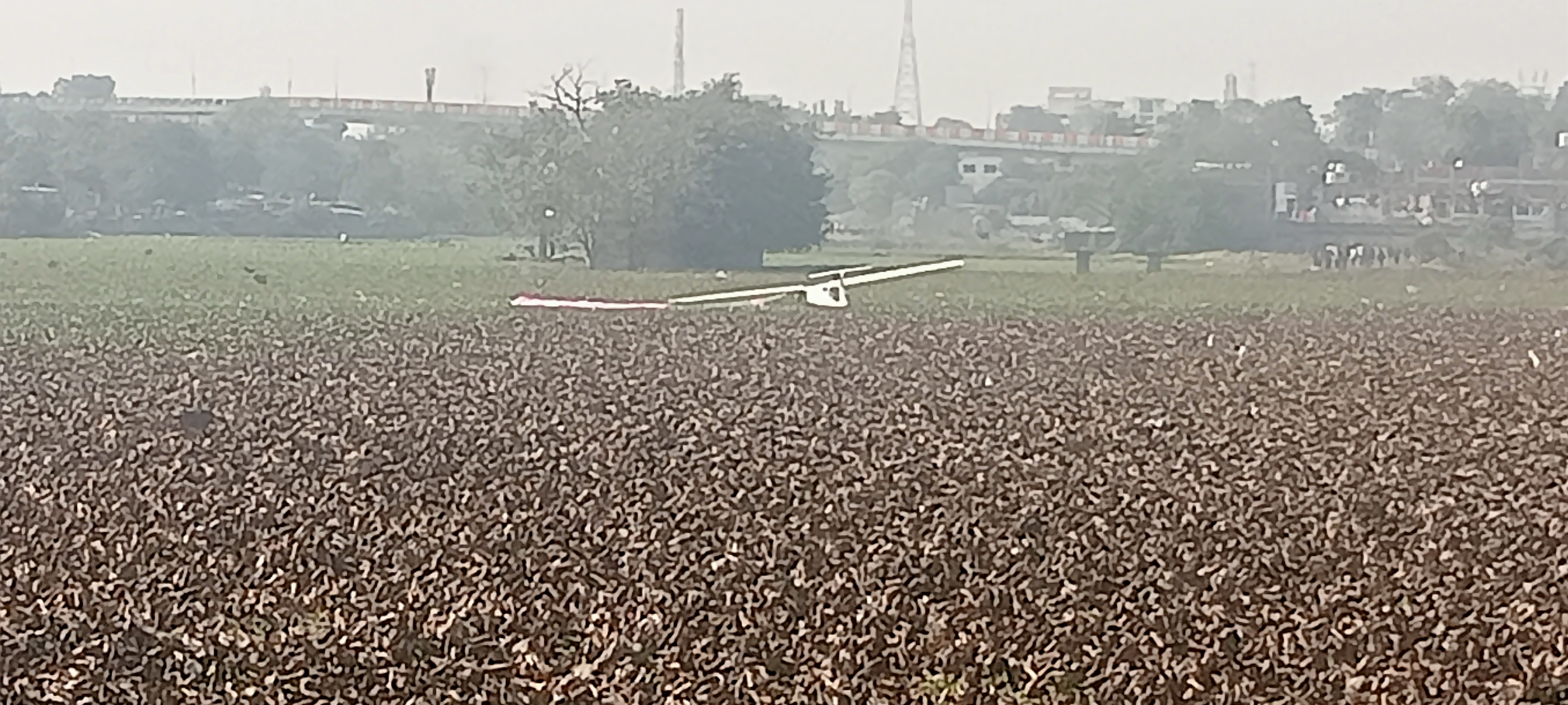 दुर्घटना स्थल का छाया चित्र दुर्घटना स्थल का छाया चित्र