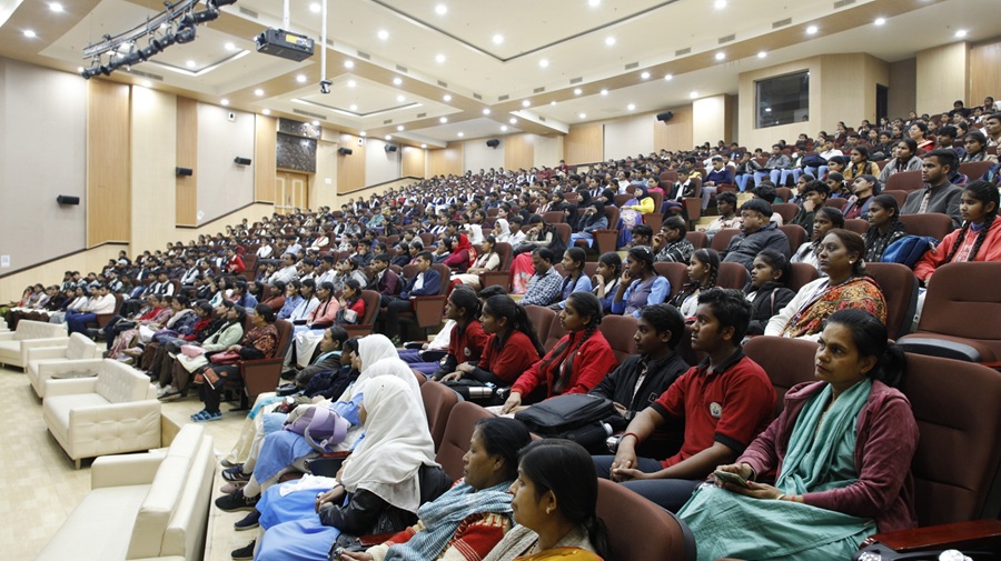 भोपाल के ग्लोबल स्किल पार्क का आई एफ एस अधिकारियों और विद्यार्थियों ने भी किया भ्रमण भोपाल के ग्लोबल स्किल पार्क का आई एफ एस अधिकारियों और विद्यार्थियों ने भी किया भ्रमण