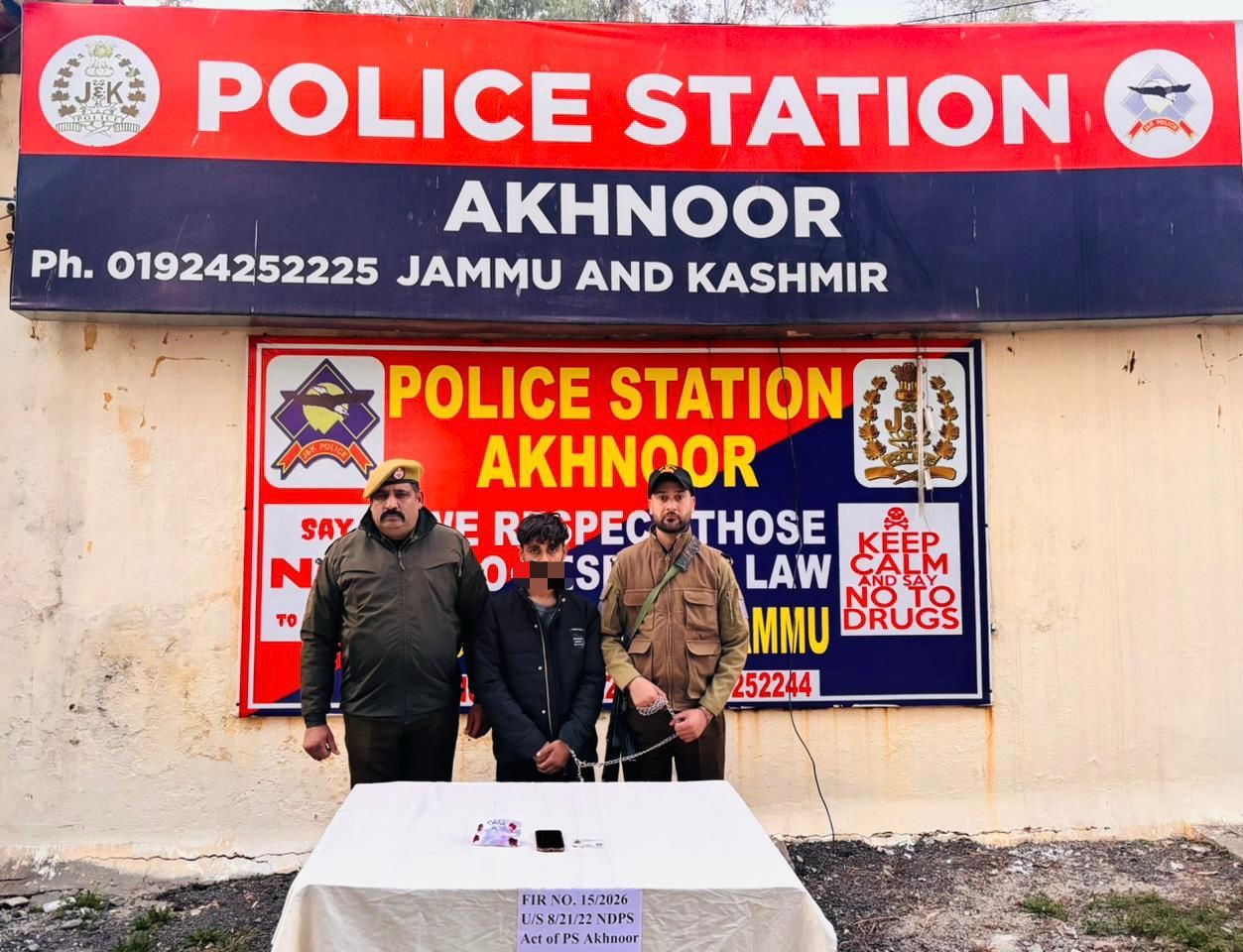 जम्मू पुलिस ने अखनूर में एक नशीले पदार्थ तस्कर को गिरफ्तार किया गया