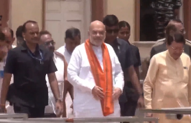 दक्षिणेश्वरी काली मंदिर पहुंचे अमित शाह