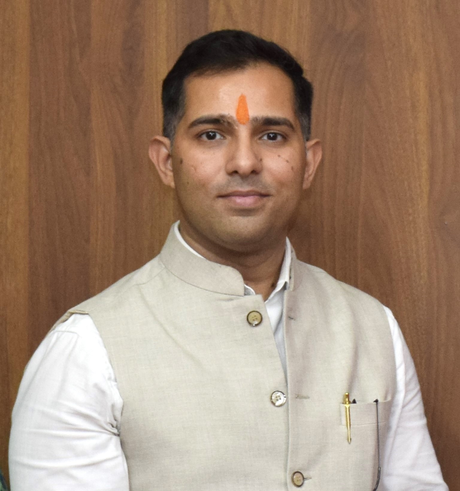 शोधार्थी अद्वितीय इंदु महाजन को पीएचडी की उपाधि