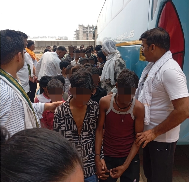 सूरत में बल मजदूर को मुक्त करवाया गया