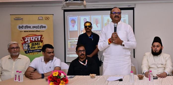 यूनानी चिकित्सा शिविर में ब्रजेश पाठक