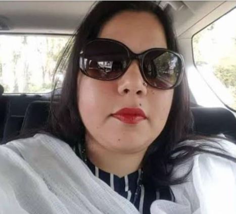 गिरफ्तार महिला अधिकारी