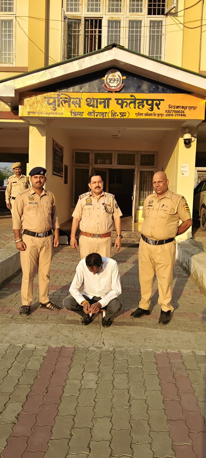 पुलिस द्वारा गिरफ्तार आरोपी। पुलिस द्वारा गिरफ्तार आरोपी।