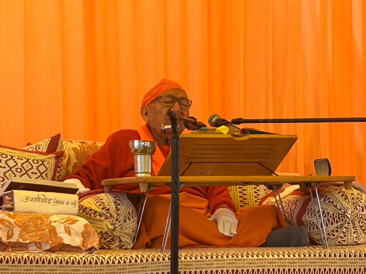 Vedic worship and yoga are the only path to salvation - Swami Ram Swaroop Ji