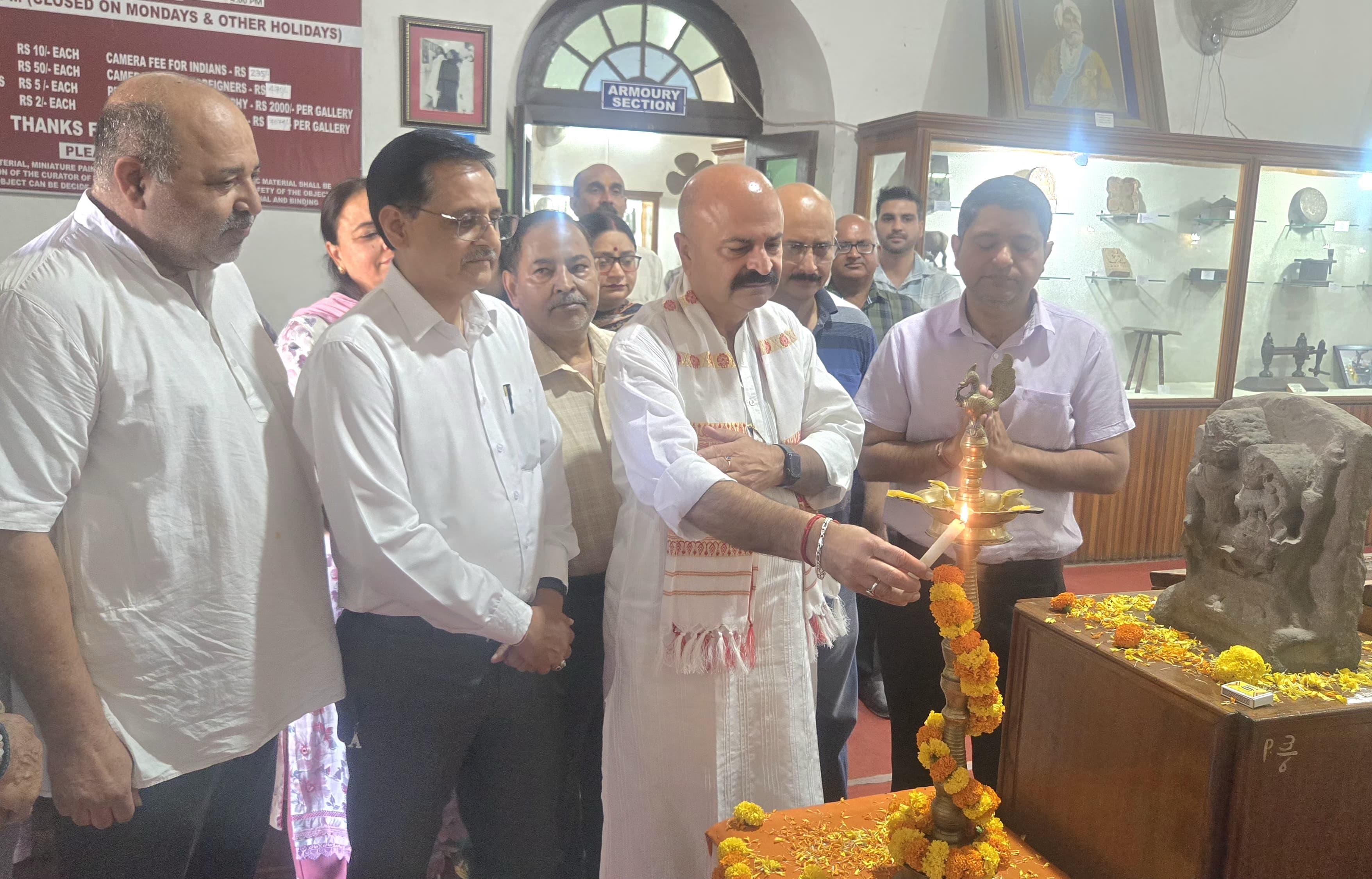 डोगरा आर्ट म्यूजियम में उत्साह के साथ मनाया गया अंतरराष्ट्रीय संग्रहालय दिवस 2026 डोगरा आर्ट म्यूजियम में उत्साह के साथ मनाया गया अंतरराष्ट्रीय संग्रहालय दिवस 2026