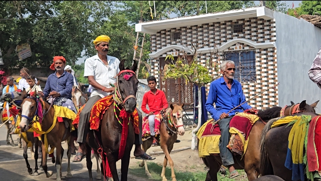 बेरुई में भव्य कलश यात्रा के साथ श्रीलक्ष्मी नारायण महायज्ञ शुरू बेरुई में भव्य कलश यात्रा के साथ श्रीलक्ष्मी नारायण महायज्ञ शुरू