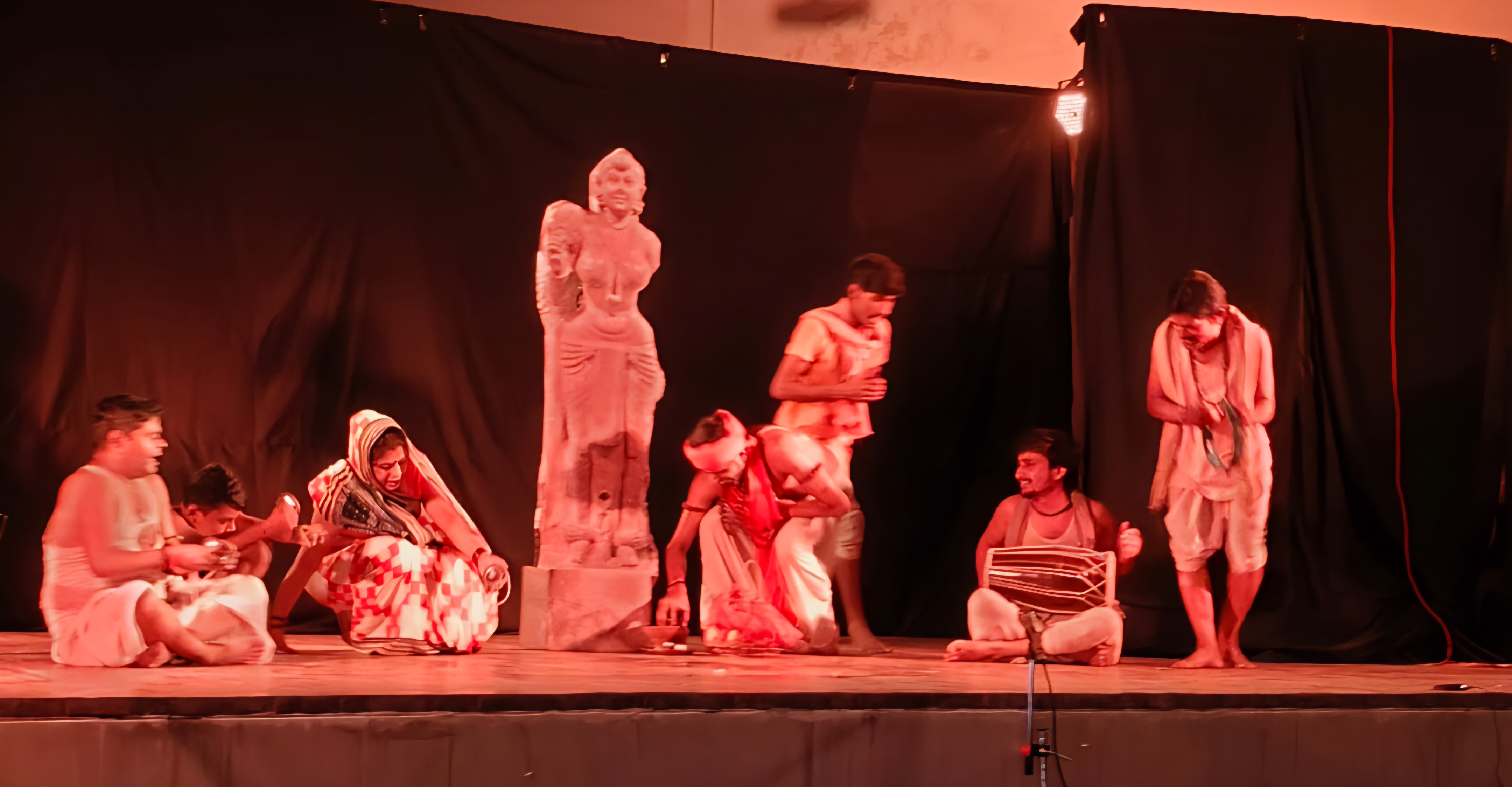 छपरा संग्रहालय में यक्षिणी नाटक के मंचन के साथ मनाया गया अंतरराष्ट्रीय संग्रहालय दिवस