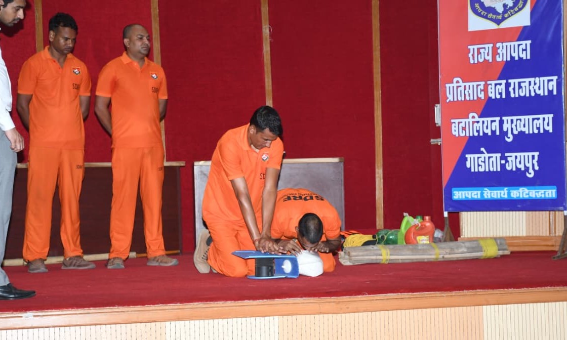 एचसीएम रीपा में एसडीआरएफ का लाइव रेस्क्यू डेमो: प्रशिक्षु अधिकारियों को दिए आपदा प्रबंधन के गुर