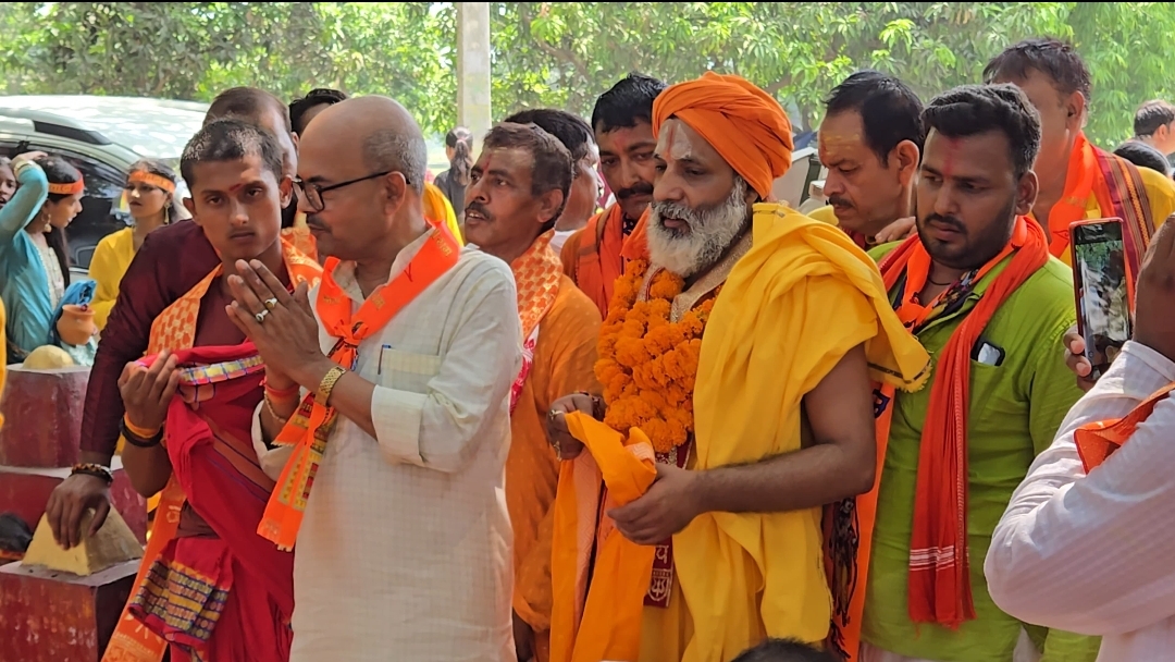 बेरुई में भव्य कलश यात्रा के साथ श्रीलक्ष्मी नारायण महायज्ञ शुरू बेरुई में भव्य कलश यात्रा के साथ श्रीलक्ष्मी नारायण महायज्ञ शुरू