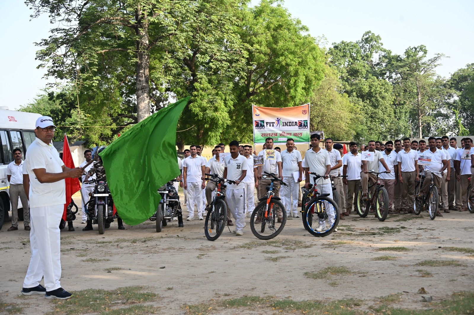 आयोजित कार्यक्रम में एसएसबी के जवान आयोजित कार्यक्रम में एसएसबी के जवान