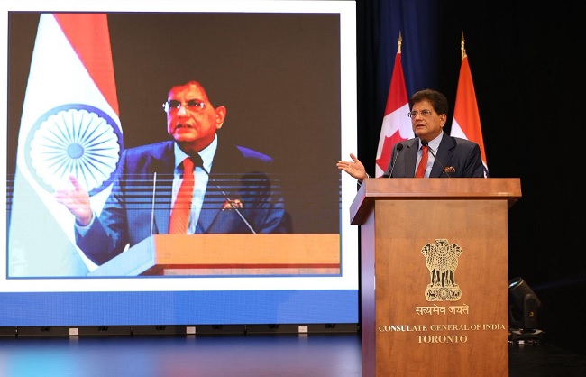 ‘‘कनाडा और भारत निवेश गोलमेज’ कार्यक्रम को संबोधित करते पीयूष गोयल