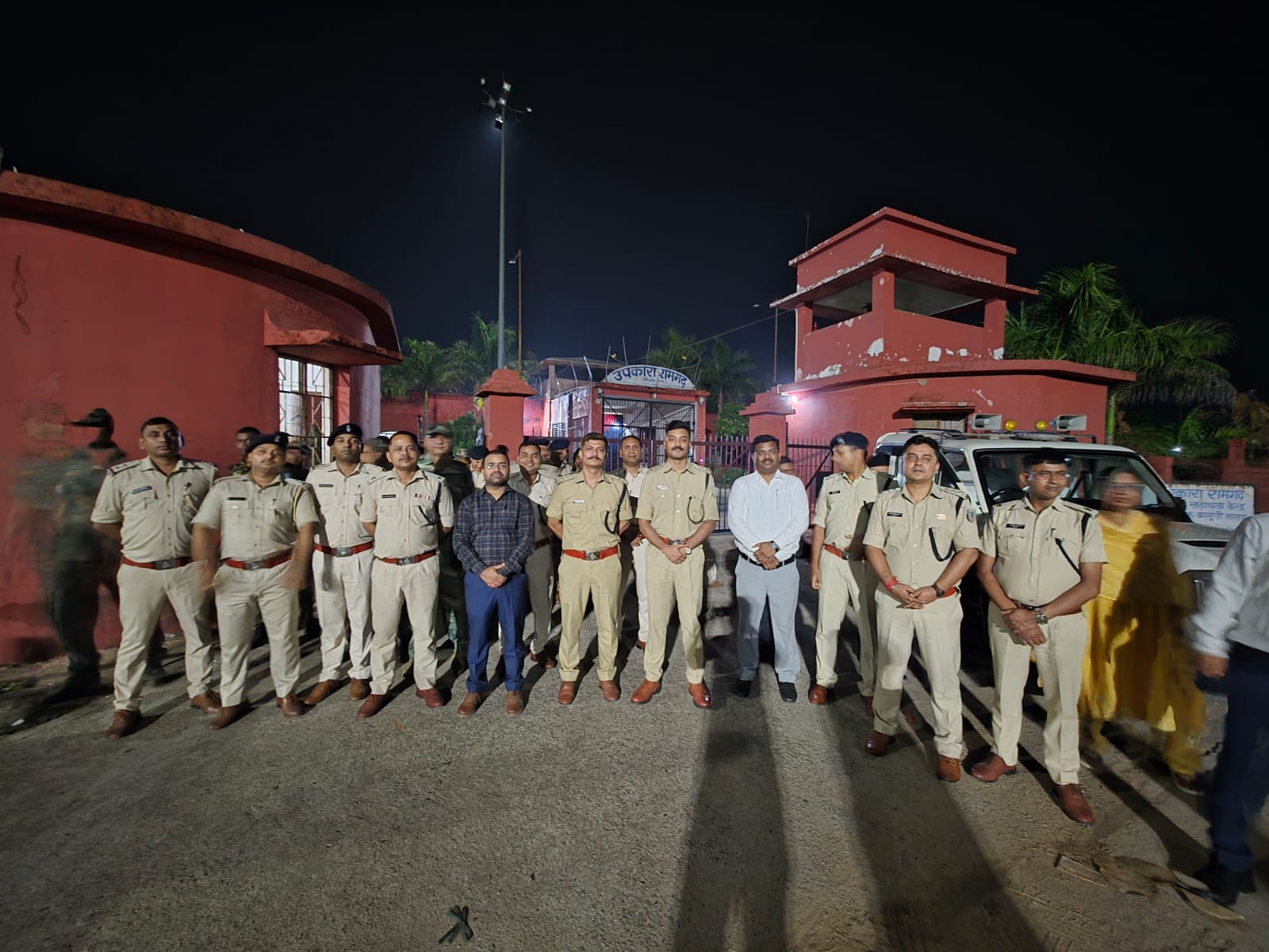 निरीक्षण में शामिल अधिकारी