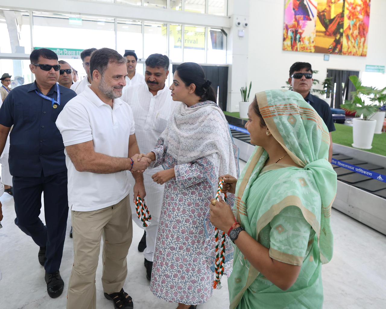 Rahul calls for keeping Congress ideology and policies strong