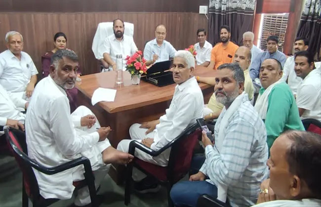 मार्केट कमेटी की बैठक