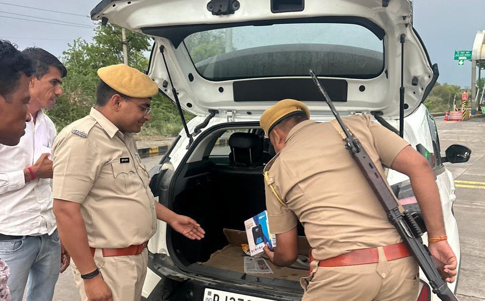 राजस्थान पुलिस का  मेगा नाकाबंदी अभियान: एक ही दिन में 15 हजार से अधिक चालान