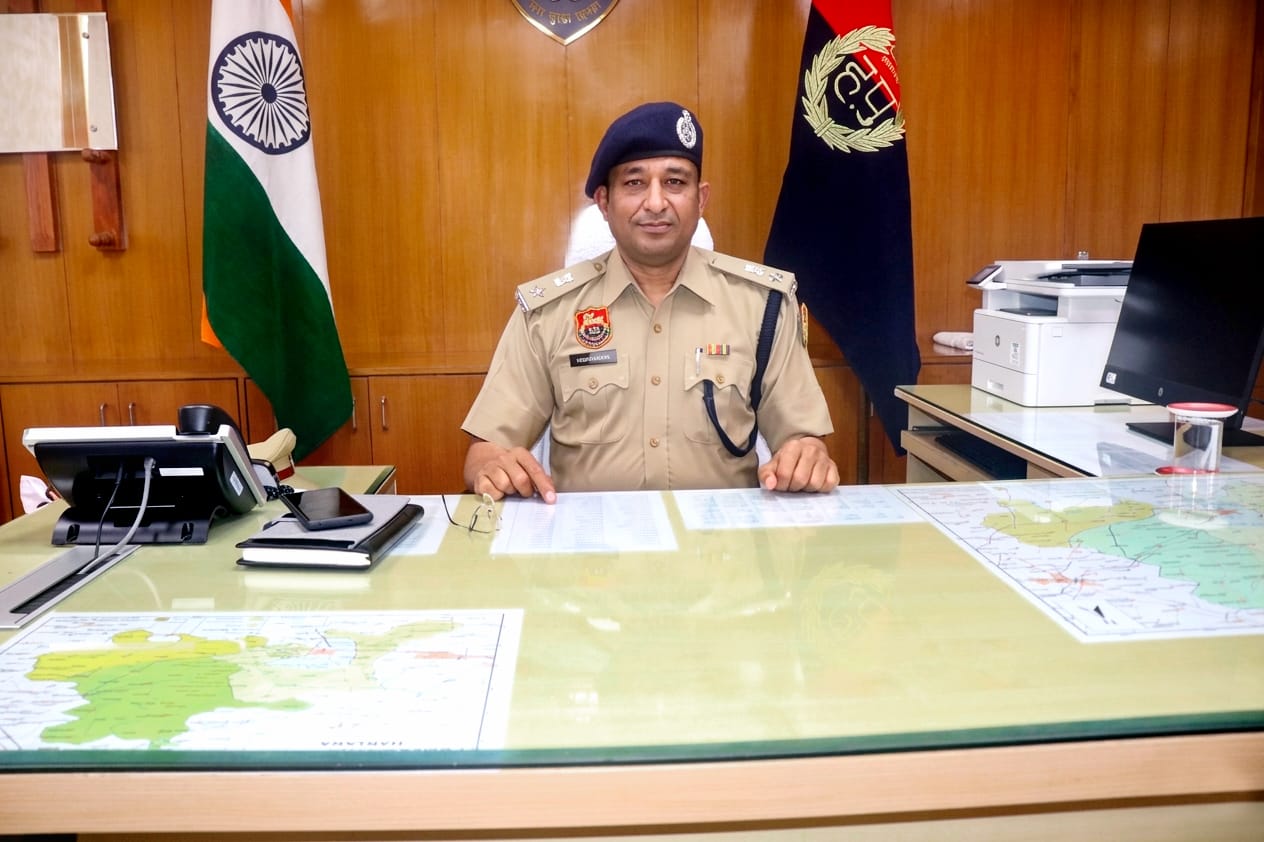 हांसी के पुलिस अधीक्षक विनोद कुमार।
