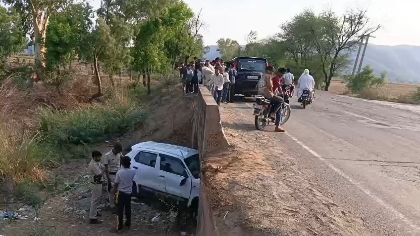 होमगार्ड जवान की मौत, दो घायल।