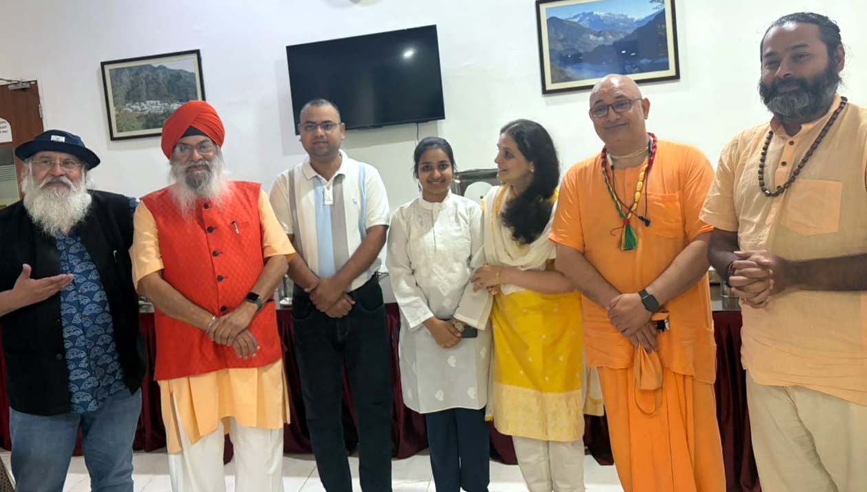 अंतरराष्ट्रीय ‘माइंड, ब्रेन एंड कॉन्शियसनेस कॉन्फ्रेंस’ में अन्य विद्वानों के साथ वसुंधरा