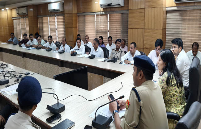 नशा मुक्त भारत अभियान व एनकॉर्ड की समीक्षा बैठक लेती उपायुक्त अनुपमा अंजली। नशा मुक्त भारत अभियान व एनकॉर्ड की समीक्षा बैठक लेती उपायुक्त अनुपमा अंजली।