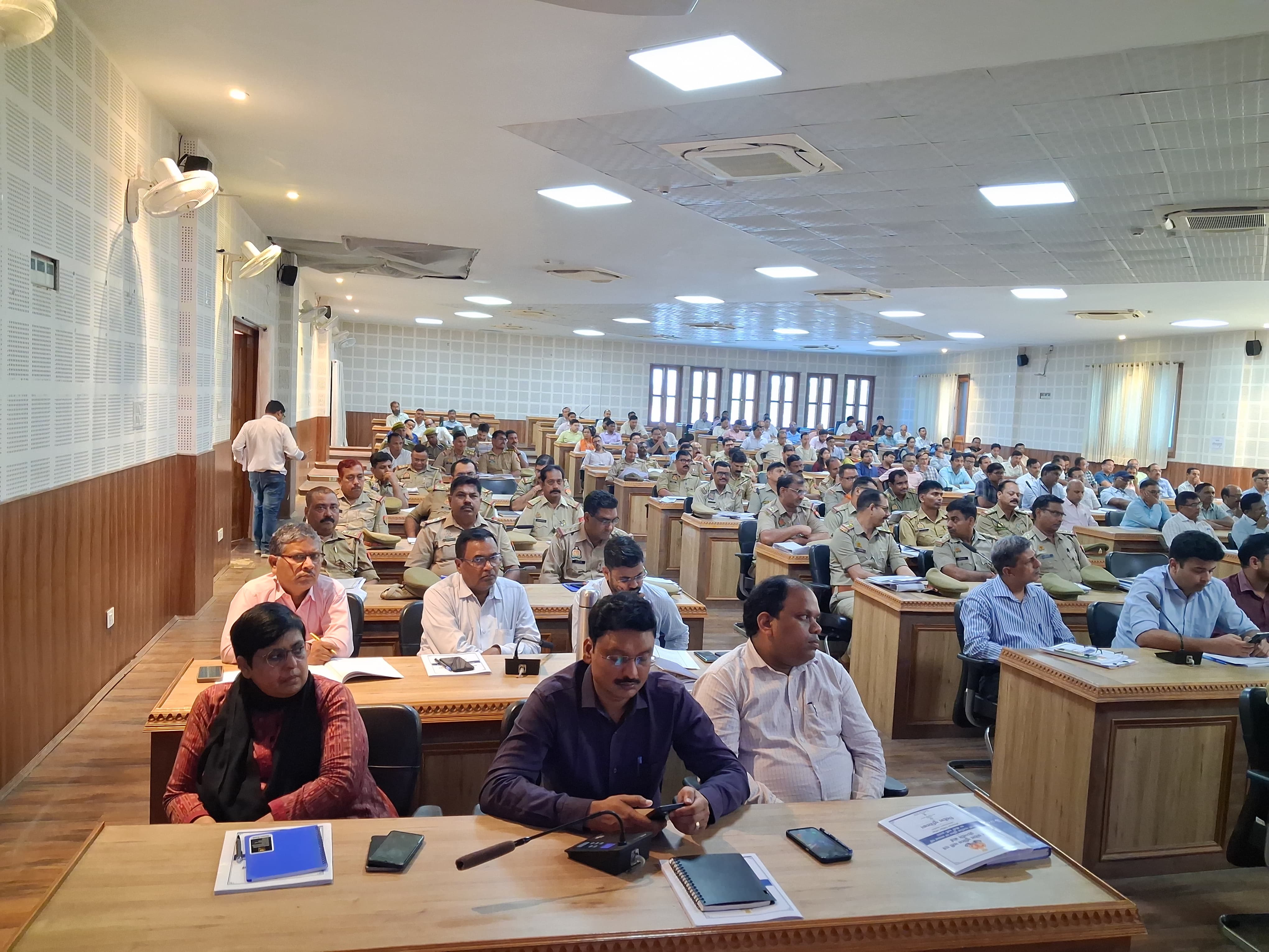 निष्पक्ष एवं पारदर्शी परीक्षा के लिए प्रशासन सतर्क, 44 सेक्टर व 44 स्टेटिक मजिस्ट्रेट तैनात