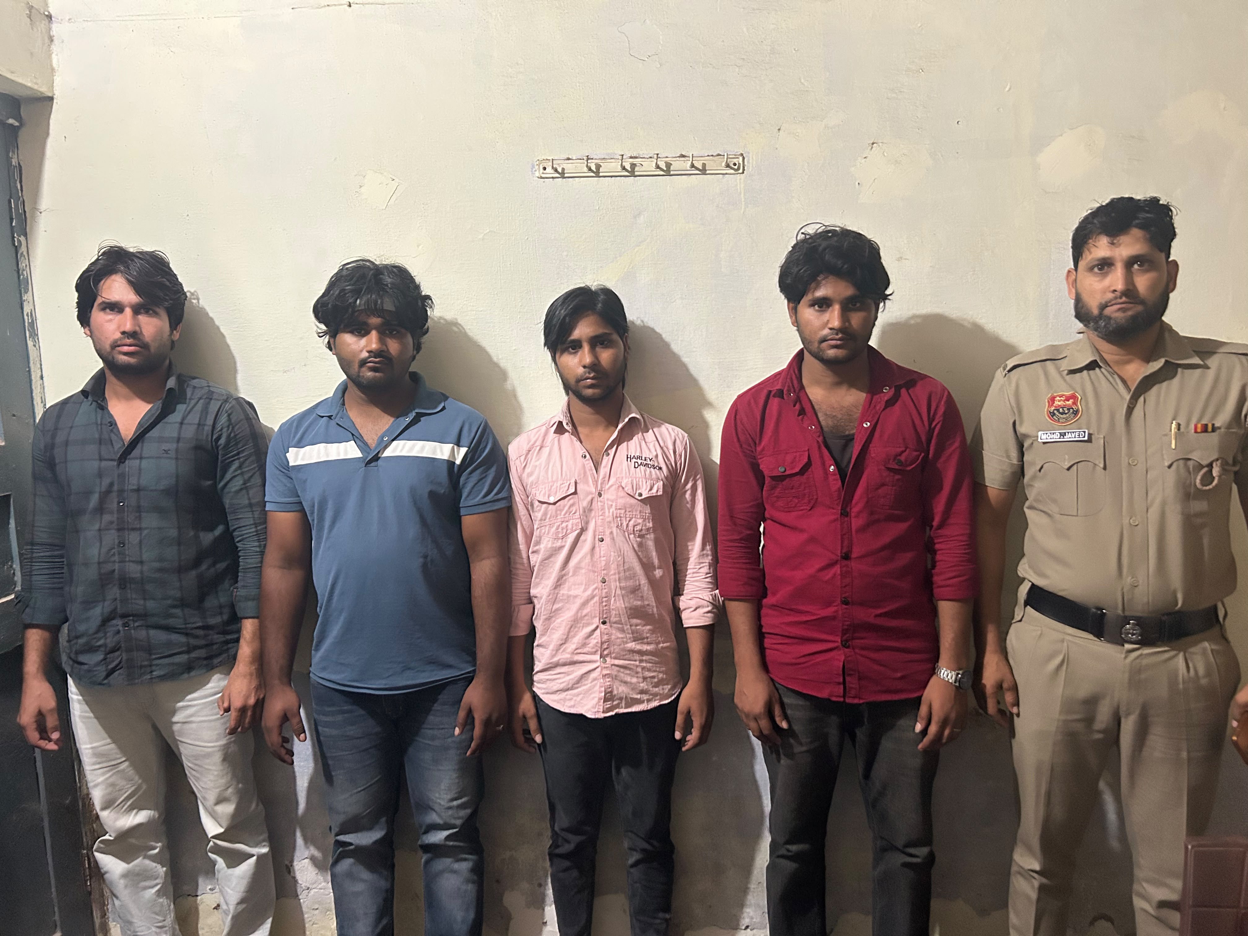 कानून व्यवस्था भंग करने और सरकारी कार्य में बाधा डालने वालों के खिलाफ सख्त कार्रवाई