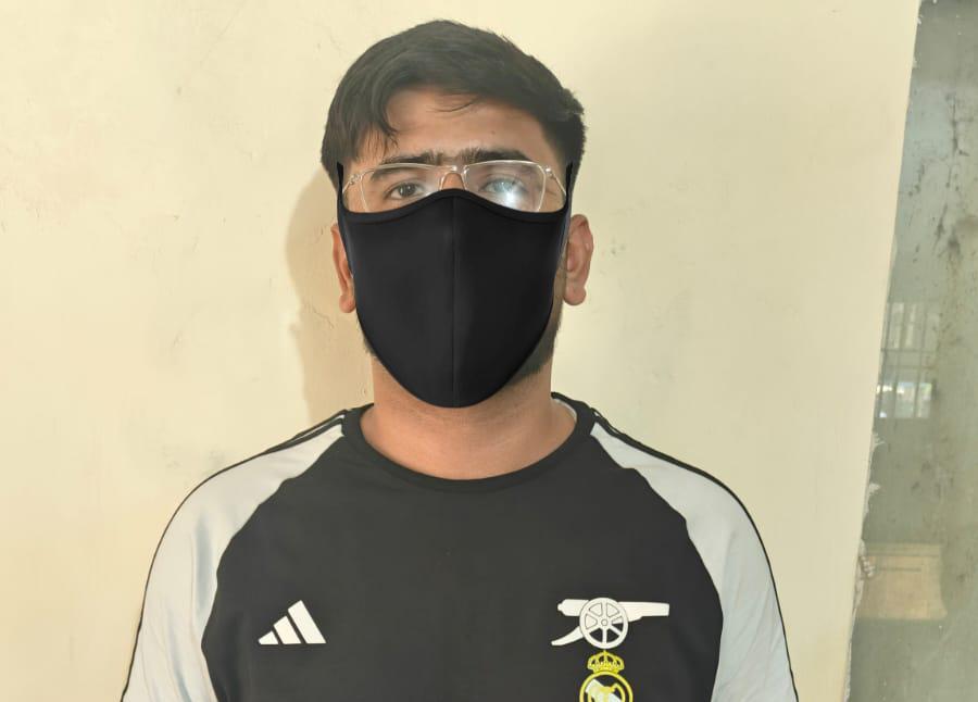 गिरफ्तार किया गया खाताधारक