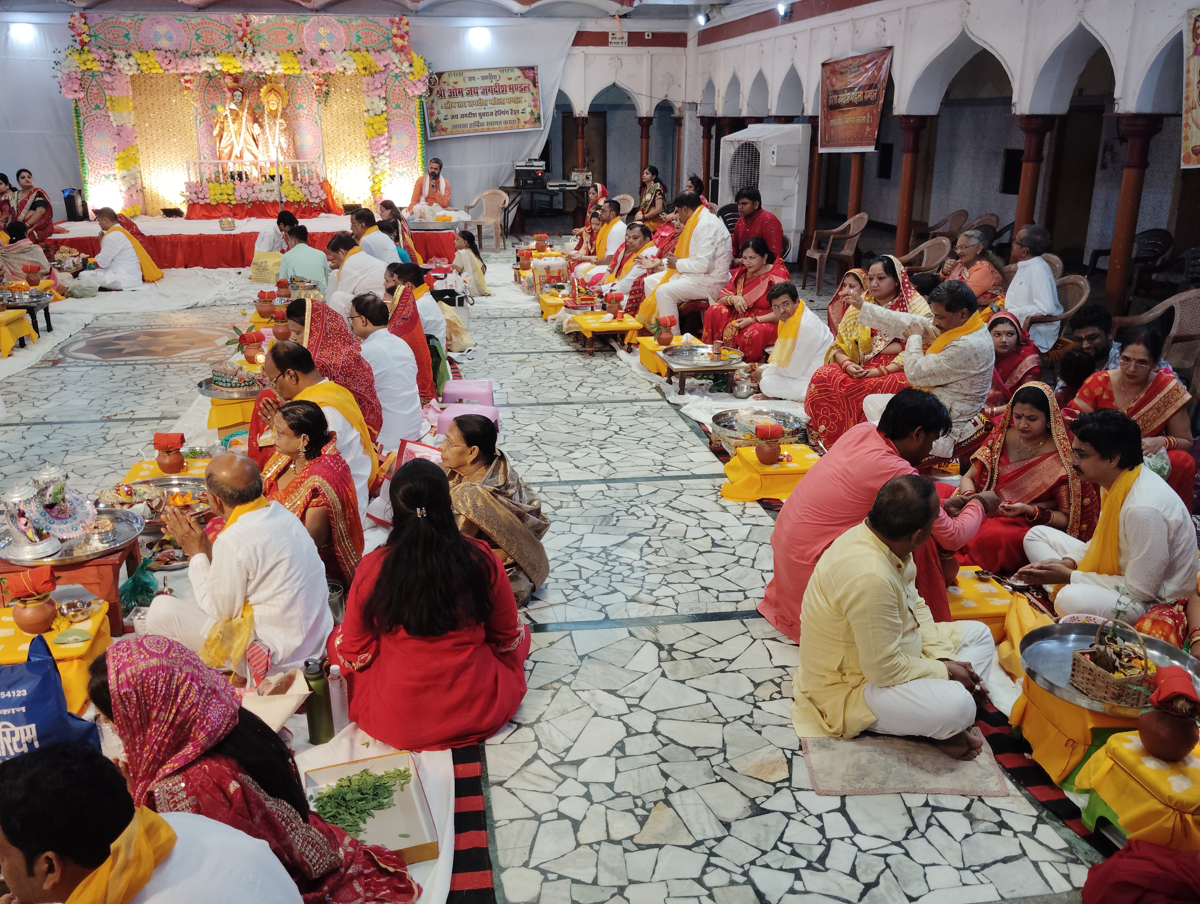 कार्यक्रम के दौरान लिया गया छायाचित्र
