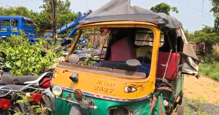 घटना के बाद ओटो को जप्त किया गया घटना के बाद ओटो को जप्त किया गया