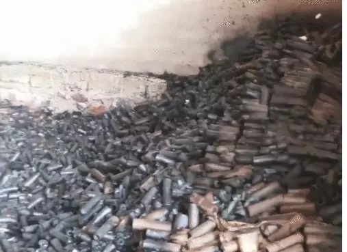 अवैध पटाखा गोदाम में भीषण अग्निकांड में बच्चे समेत सात की मौत