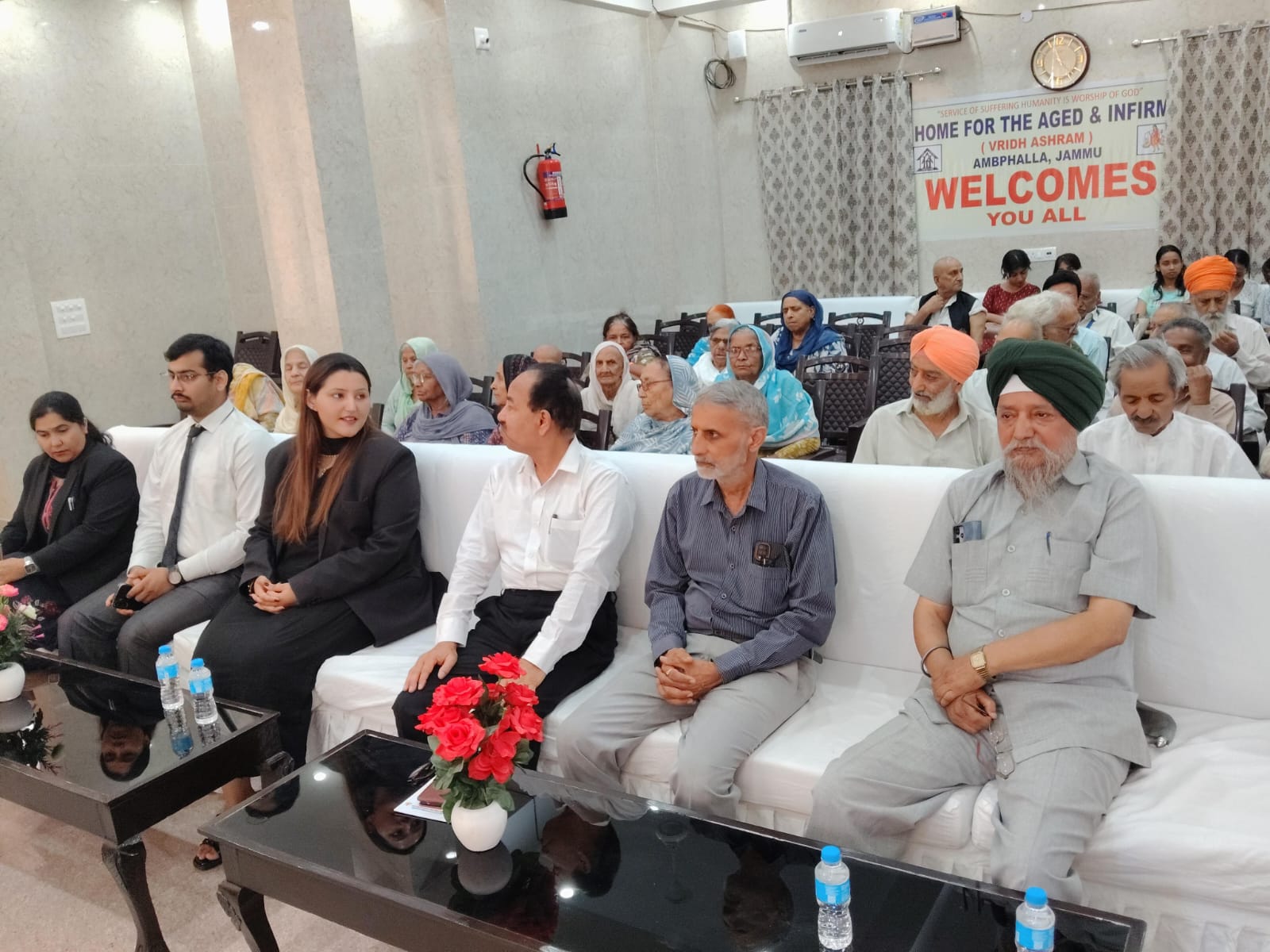 Senior citizens were informed about legal rights, government schemes, and free legal aid.
