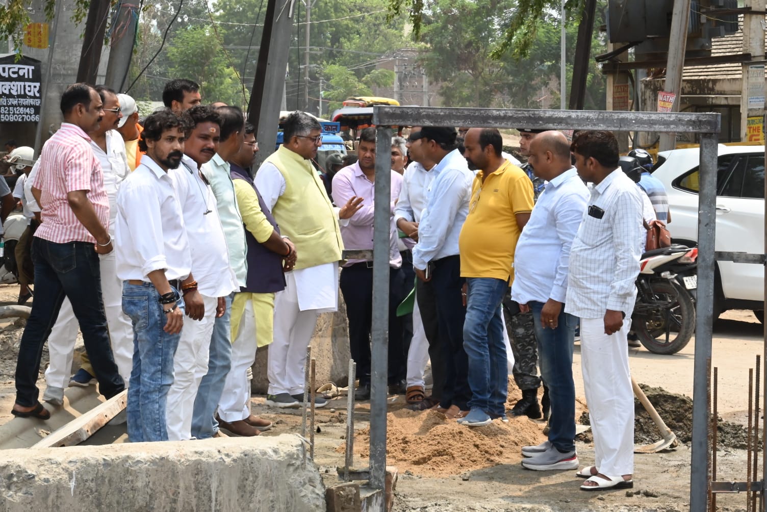 विकास कार्यों का निरीक्षण