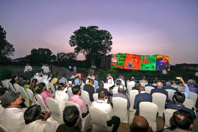 ब्रिक्स देशों के प्रतिनिधियों ने किया ऐतिहासिक नगर मांडू का भ्रमण