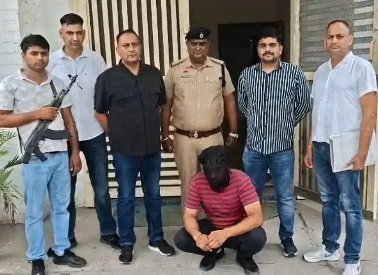 तिहरे हत्याकांड में पुलिस हिरासत में हत्यारोपी पर