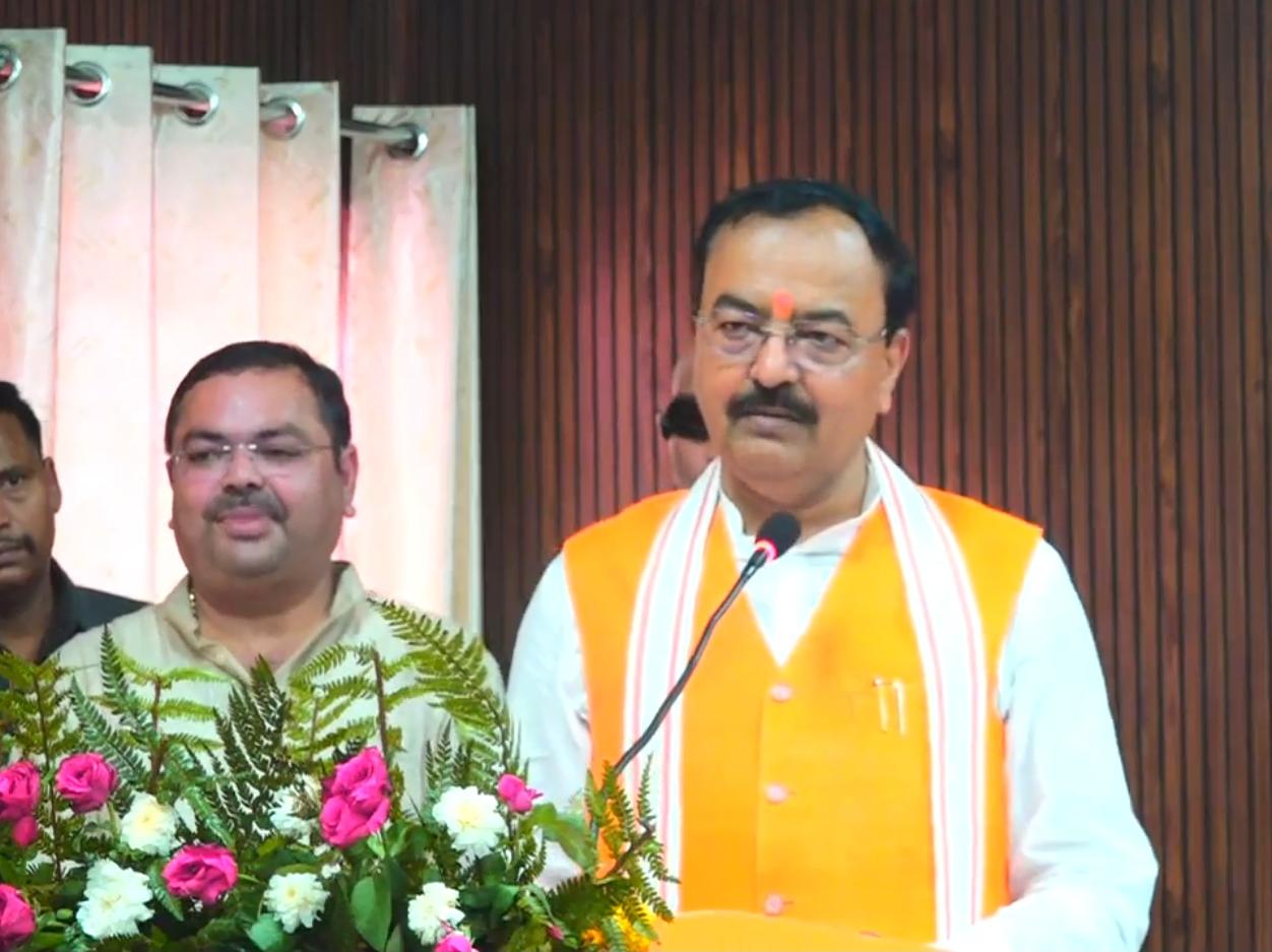 मुरादाबाद के सदर ब्लाक सभागार में आयोजित जनकल्याण शिविर कार्यक्रम को संबोधित करते उपमुख्यमंत्री केशव प्रसाद मौर्य। मुरादाबाद के सदर ब्लाक सभागार में आयोजित जनकल्याण शिविर कार्यक्रम को संबोधित करते उपमुख्यमंत्री केशव प्रसाद मौर्य।
