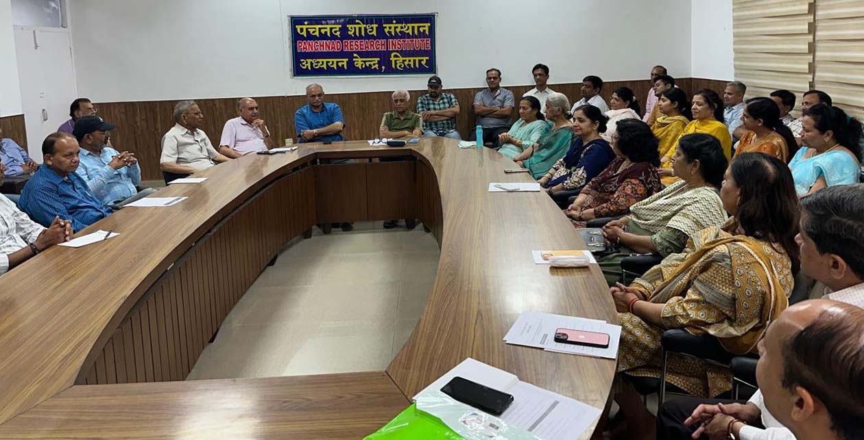 बैठक में उपस्थित पंचनद पदाधिकारी व सदस्य। बैठक में उपस्थित पंचनद पदाधिकारी व सदस्य।