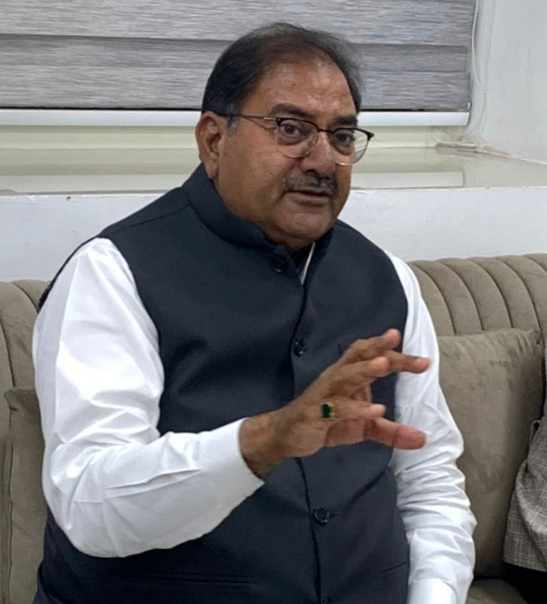 अभय चौटाला (फाइल फोटो) अभय चौटाला (फाइल फोटो)