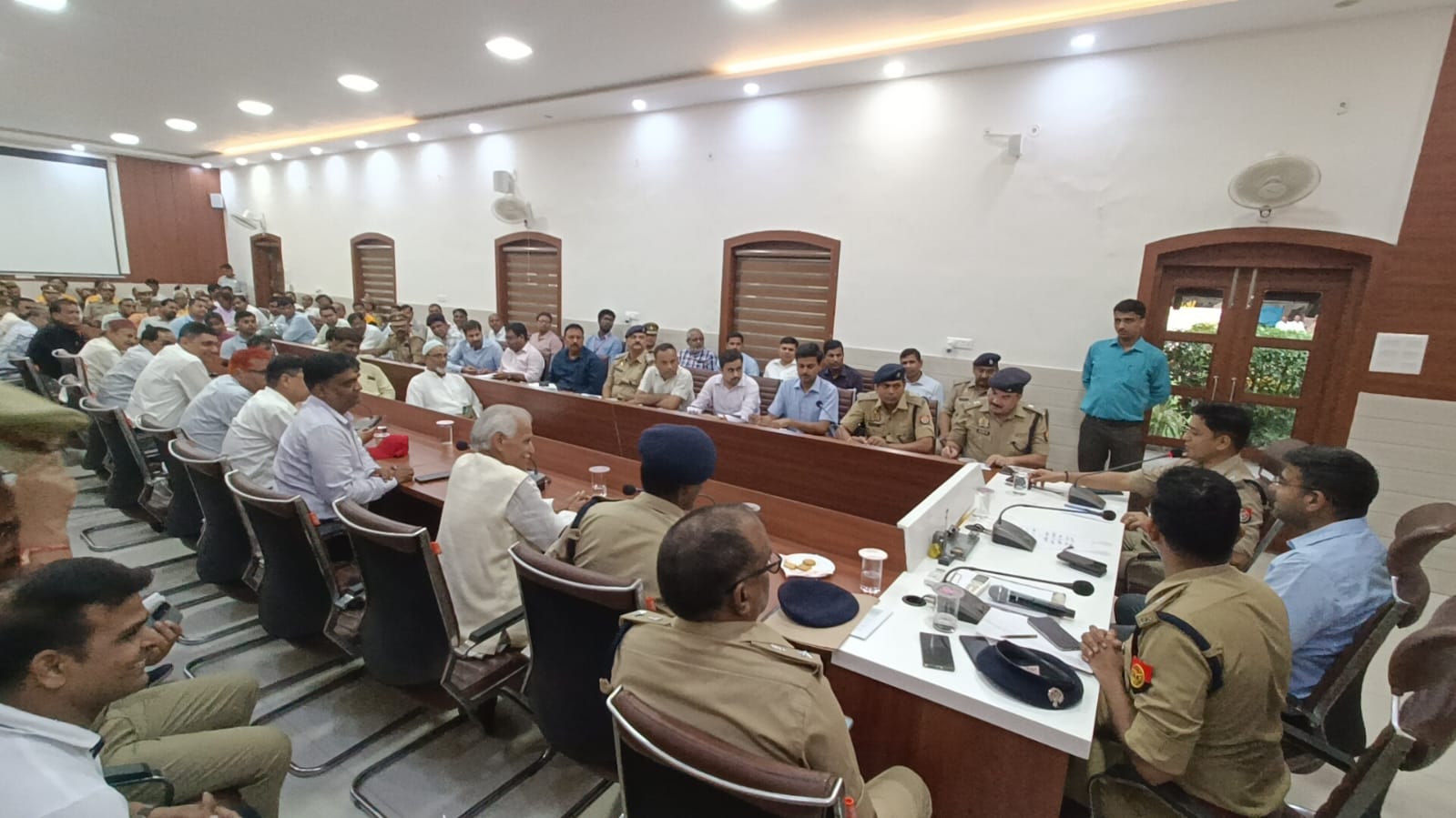 26 जून को परंपरागत मार्गों से निकलेंगे ताजिया जुलूस, ड्रोन और सीसीटीवी से होगी निगरानी 26 जून को परंपरागत मार्गों से निकलेंगे ताजिया जुलूस, ड्रोन और सीसीटीवी से होगी निगरानी