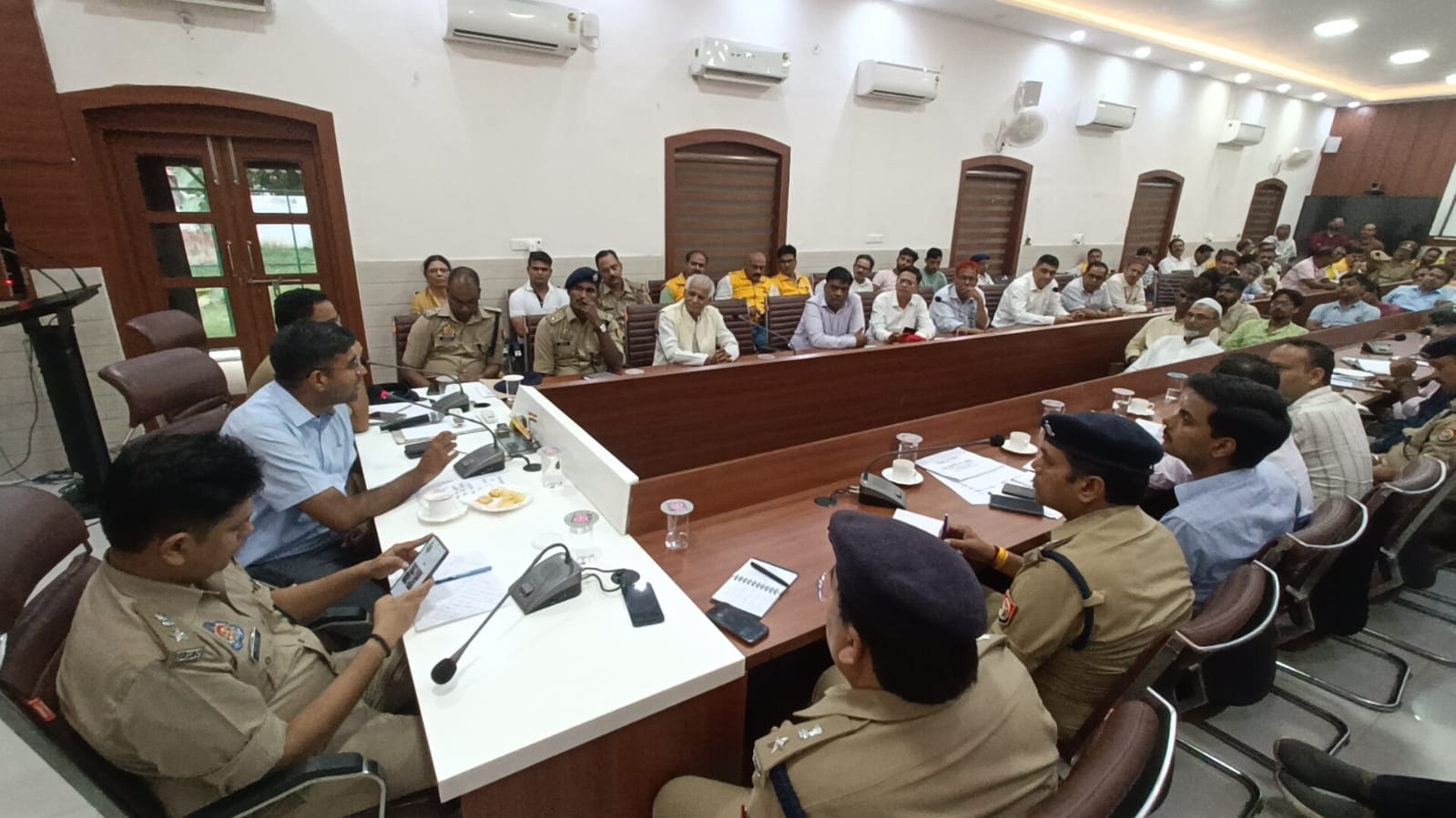 26 जून को परंपरागत मार्गों से निकलेंगे ताजिया जुलूस, ड्रोन और सीसीटीवी से होगी निगरानी 26 जून को परंपरागत मार्गों से निकलेंगे ताजिया जुलूस, ड्रोन और सीसीटीवी से होगी निगरानी
