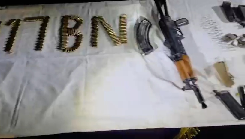 ਬੀਐੱਸਐੱਫ ਵੱਲੋਂ ਬਰਾਮਦ ਕੀਤਾ ਅਸਲ੍ਹਾ।