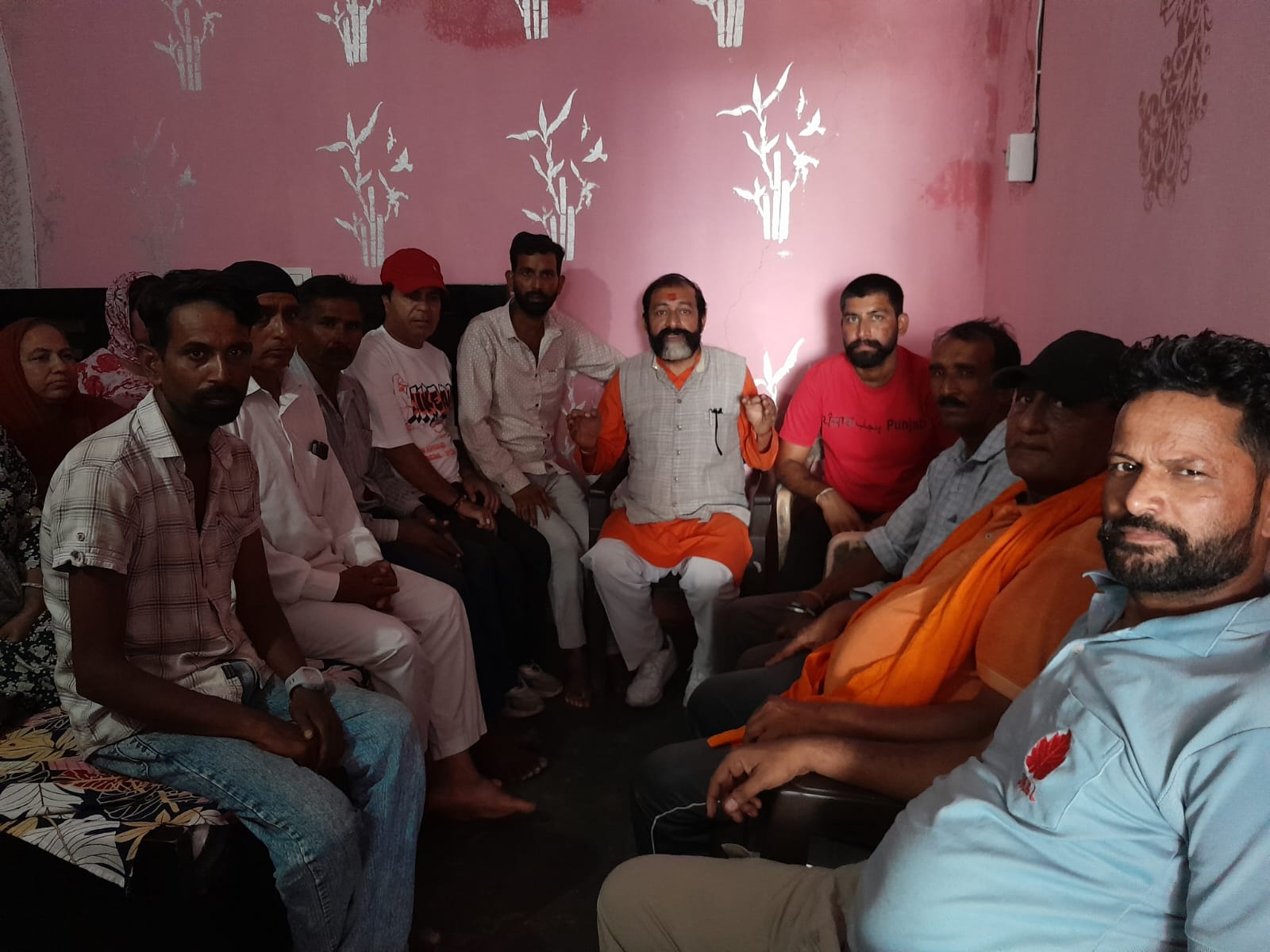 युवाओं को ‘चिट्टा’ जैसी घातक ड्रग्स से बचाने के लिए जनजागरूकता अभियान तेज करने का संकल्प युवाओं को ‘चिट्टा’ जैसी घातक ड्रग्स से बचाने के लिए जनजागरूकता अभियान तेज करने का संकल्प