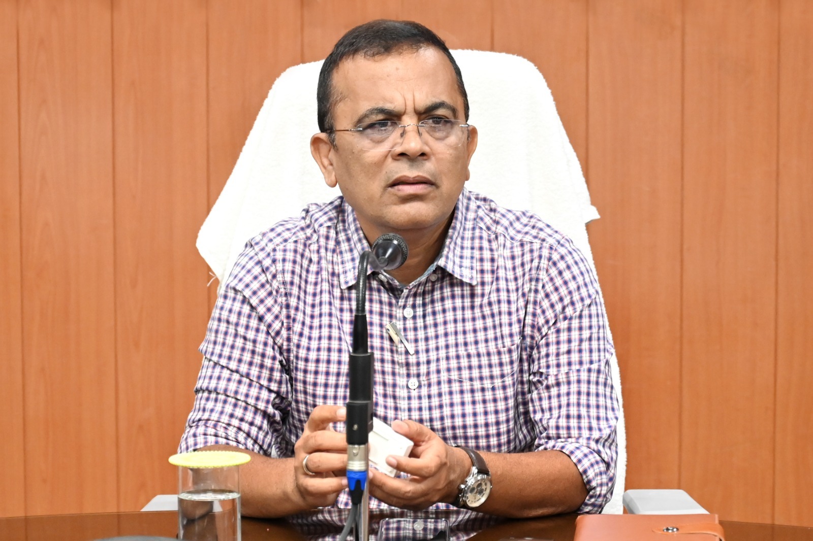 जांजगीर-चांपा: खरीफ सीजन की तैयारियों पर कलेक्टर सख्त, खाद-बीज उपलब्धता, KCC और एग्रीस्टेक पंजीयन की समीक्षा
