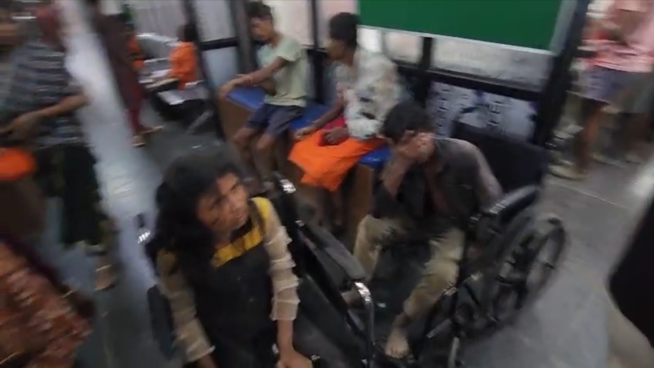 घायल मजदूर घायल मजदूर