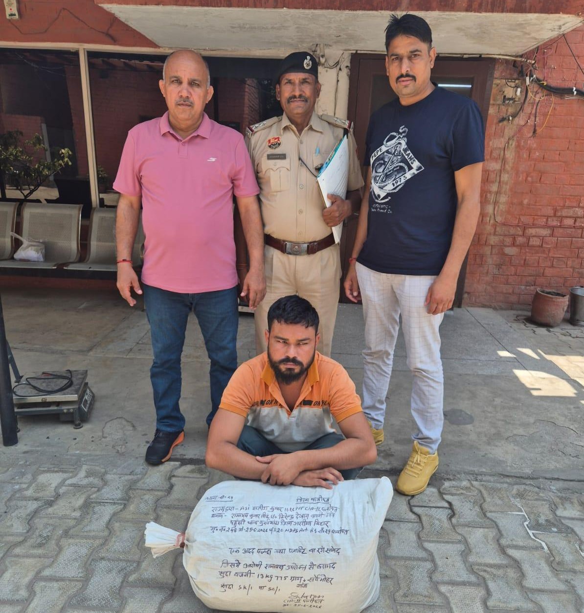 पानीपत पुलिस विरासत में नशा तस्कर